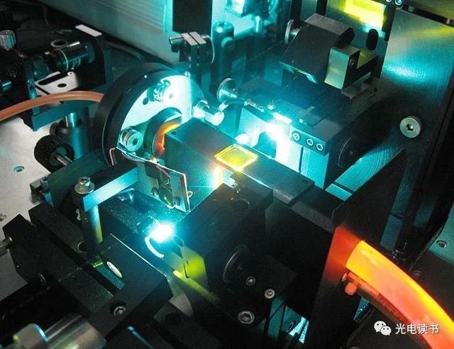 激光種類(激光器的種類和特點)  第5張